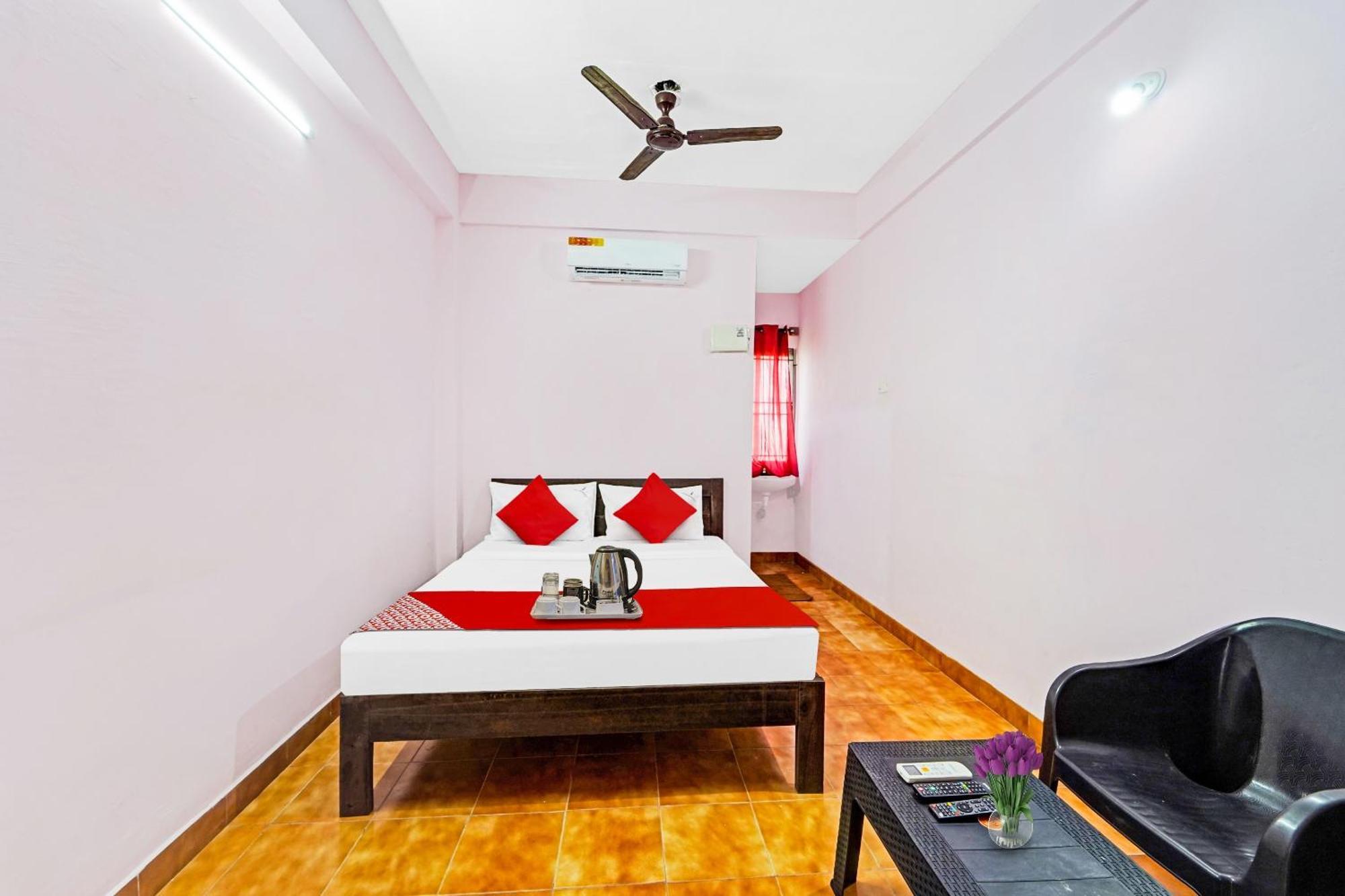 Hotel O Karapakkam, Madras Buitenkant foto