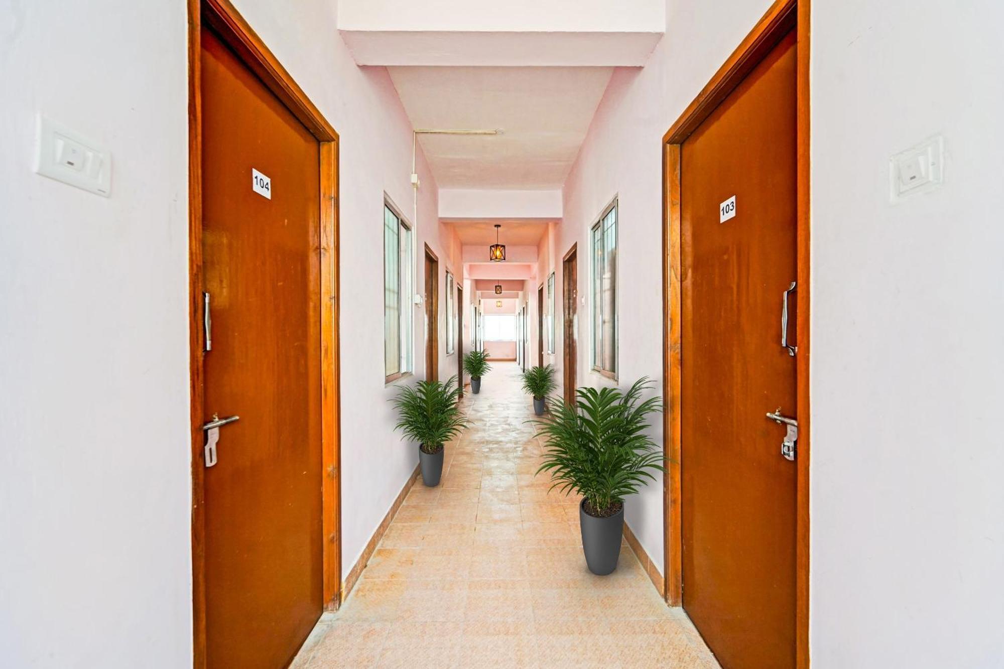 Hotel O Karapakkam, Madras Buitenkant foto